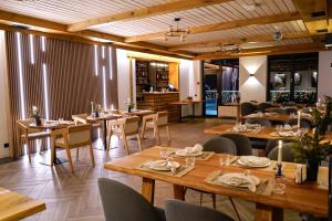 Restaurace v ubytování Yo Hotel