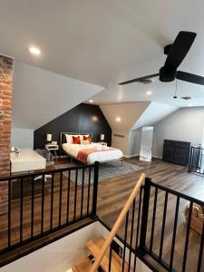 Снимка в галерията на Rivertown Retreat in Downtown Verona в Verona