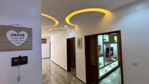 Vstupní hala nebo recepce v ubytování Magnifique appartement meublé à Dakar, Rte de Rufisque