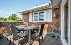 Balkoni atau teres di 3 Bedroom Cozy Home In Haderslev +20 gambar