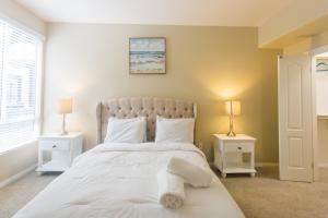 En eller flere senge i et værelse på Charming & Peaceful l 1 bedroom in Marina Del Rey, CA