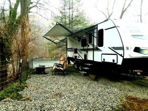 Fotografie z fotogalerie ubytování White River Resort RV Rentals v destinaci Lakeview