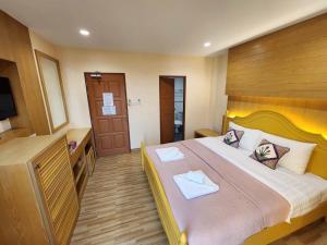 Postel nebo postele na pokoji v ubytování Alaita Hostel Patong