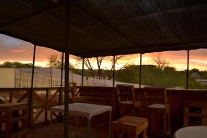 Εστιατόριο ή άλλο μέρος για φαγητό στο Wanjara's Nest