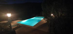 Bazén v ubytování Studio 30 M² avec piscine et vue exceptionnelle nebo v jeho okolí