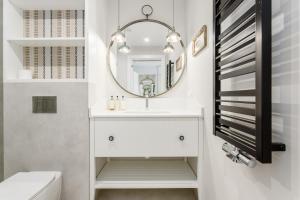 Zdjęcie z galerii obiektu Deo Plaza - apartamenty by Rent like home w Gdańsku