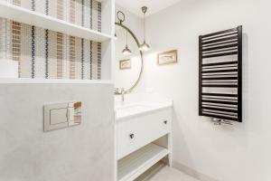 Zdjęcie z galerii obiektu Deo Plaza - apartamenty by Rent like home w Gdańsku
