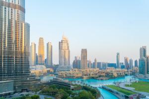 Nespecifikovaný výhled na destinaci Dubaj nebo výhled na město při pohledu z apartmánu