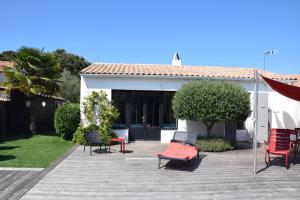 Κήπος έξω από το ALIZÉ grande maison avec piscine chauffée