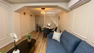 Remarkable 2-Bed Apartment in Tel Aviv-Yafo