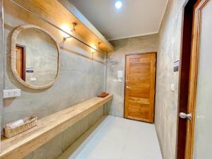 Bagno di Check-in Resort Koh Larn