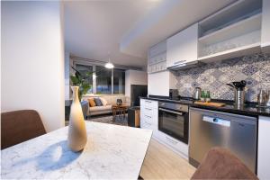 Köök või kööginurk majutusasutuses Stella Stays Istanbul Etiler