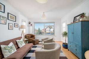 Coin salon dans l'établissement Madika Homes - Cosy Edgware 2 Bed Flat with Free parking