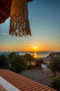 Gallery image of Blue Bay Villas , First Floor in Archangelos