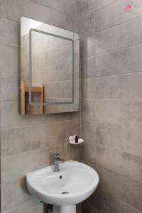 Ένα μπάνιο στο Nortlight Big and Modern Apartment +22 φωτογραφίες