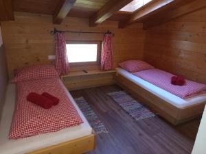 Postel nebo postele na pokoji v ubytování Hennleiten Hof