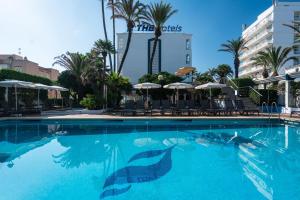 Bazén v ubytovaní THB Gran Playa - Adults Only alebo v jeho blízkosti