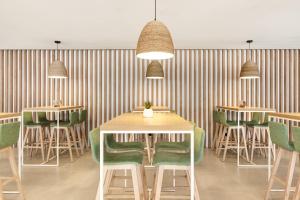 Reštaurácia alebo iné gastronomické zariadenie v ubytovaní THB Gran Playa - Adults Only