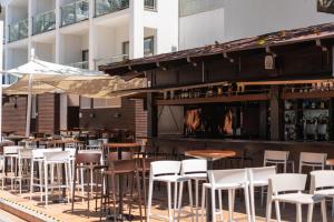 Reštaurácia alebo iné gastronomické zariadenie v ubytovaní THB Gran Playa - Adults Only