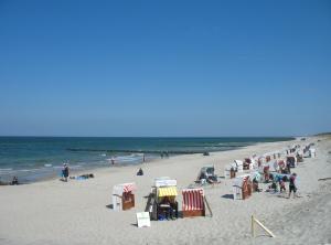 Пляж на территории апартаментов/квартиры или поблизости +7 фотографий