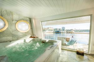 盧克索的住宿－M/Y ALYSSA - 4 or 7 Nights From Luxor each Monday and 3 or 7 Nights From Aswan each Friday，相簿中的一張相片