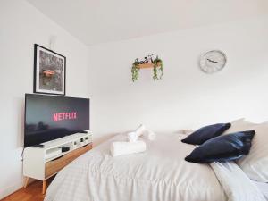 Et tv og/eller underholdning på Métro à 2 minutes Paris centre le Marais