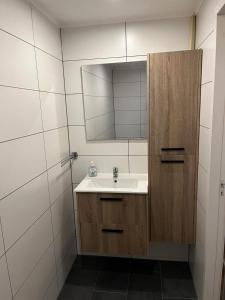 Koupelna v ubytování House in a quiet location in Zeeland 2