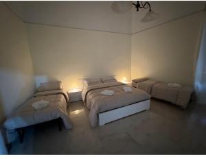 Lova arba lovos apgyvendinimo įstaigoje La casa di Venere