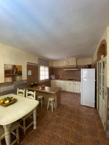 A kitchen or kitchenette at Casas Guemon