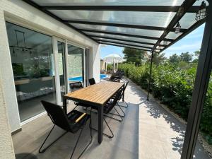 Balkoni atau teres di Lemon beach house