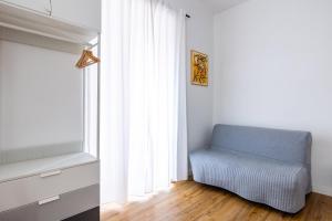 Część wypoczynkowa w obiekcie Barrio 133 - double bedroom in center by Napoliapartments