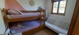 Ένα ή περισσότερα κρεβάτια σε δωμάτιο στο Hacienda Guster +28 φωτογραφίες