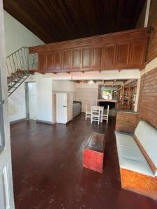 A kitchen or kitchenette at Duplex santa rosa