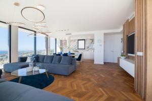 Zona de estar de 200m NEW Villa E with priv/heated pool, ocean view.