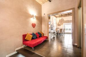 A seating area at Boutique Rome Inn