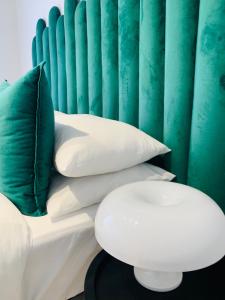 Setusvæði á Green with Envy-Luxury Apartment- No Loadshedding