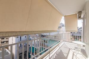 Μπαλκόνι ή βεράντα στο Three Bedrooms Apt in Kallithea