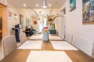Χώρος καθιστικού στο Three Bedrooms Apt in Kallithea