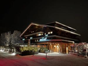 Het gebouw waarin het hotel zich bevindt