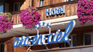Een certificaat, prijs of ander document dat getoond wordt bij Hotel Arc-en-ciel Gstaad