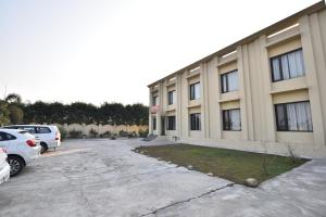 Fotografie z fotogalerie ubytování Hotel Royal Place v destinaci Tarn Tāran + 5 fotografií