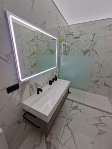 Koupelna v ubytování Habitación céntrica de Lujo Gv 1