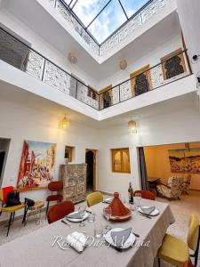 Χώρος καθιστικού στο Riad Chic privatisé en médina , Spa & Charme Marocain