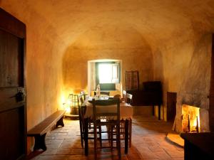 Ruang duduk di Sextantio Albergo Diffuso