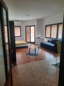 Postel nebo postele na pokoji v ubytování Apartment DAMJAN - Kruševo
