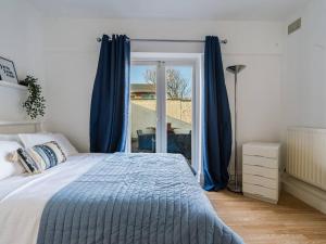 Легло или легла в стая в Longsands Beach, Apartment 1, Tynemouth.