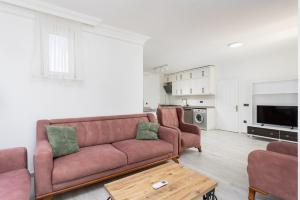 Η κουζίνα ή μικρή κουζίνα στο Daisy Villa