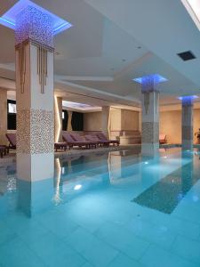 Bazén v ubytování Hotel Euforia Lounge nebo v jeho okolí