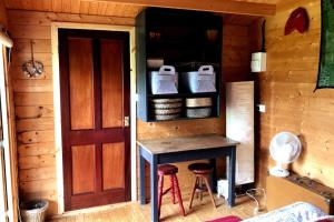 Fotografie z fotogalerie ubytování Unique Tiny House near 3 Peaks - The ZedShed v destinaci High Bentham + 15 fotografií