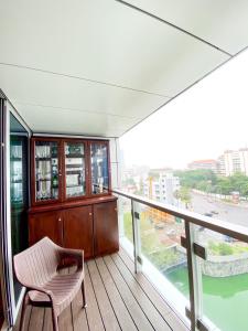 Gallery image of Brand new Water Front Luxury Cinnamon Suites Apartment in heart of Colombo City in Slave Island